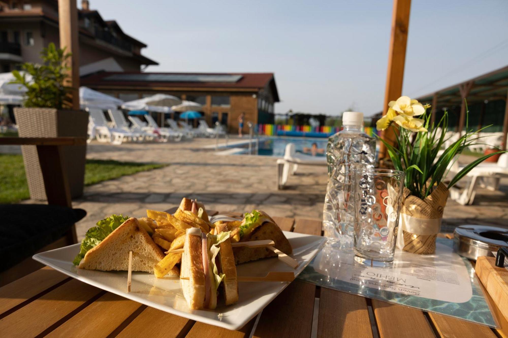 Thermal Hotel Seven Seasons Banya  Bagian luar foto