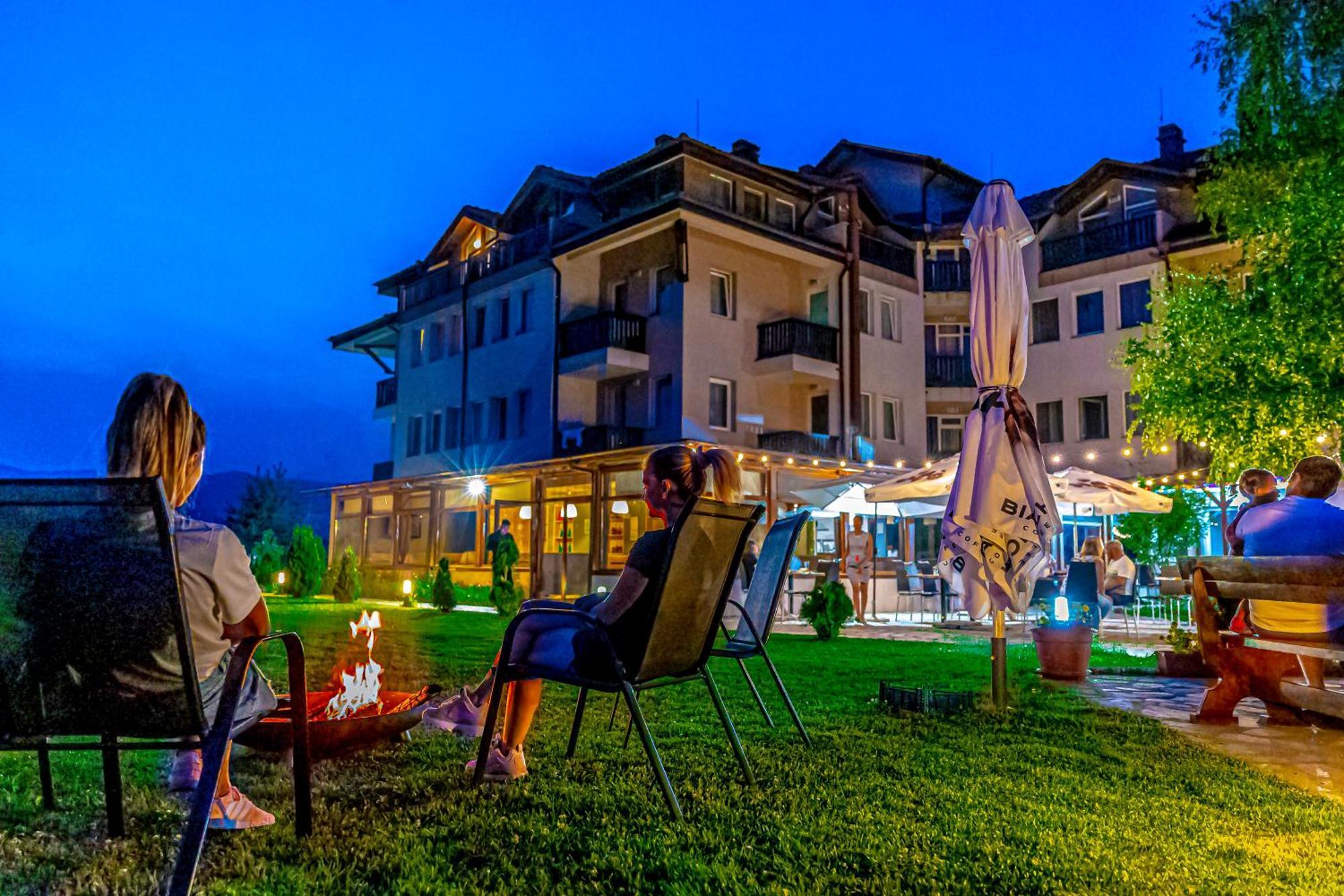 Thermal Hotel Seven Seasons Banya  Bagian luar foto