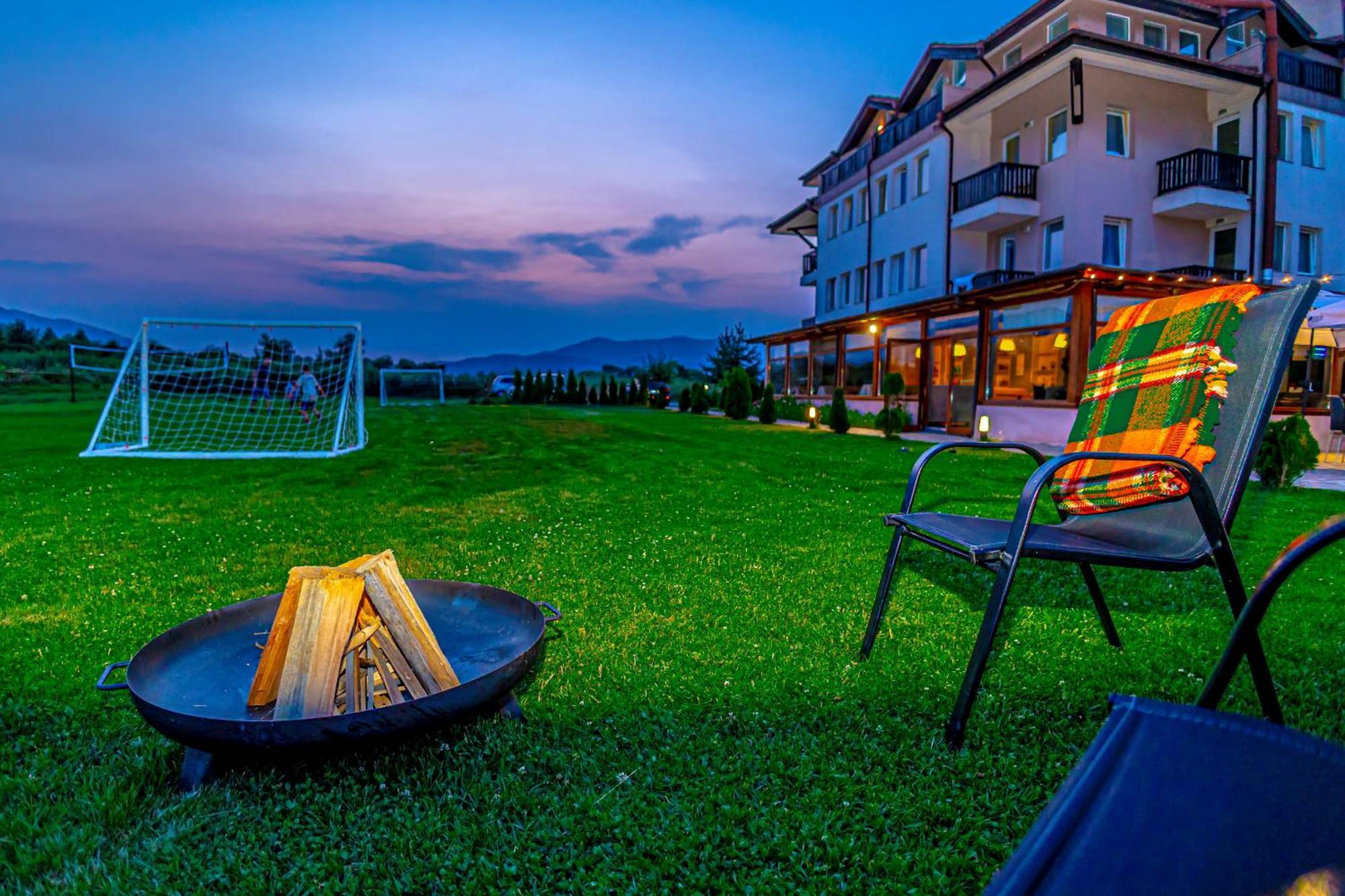 Thermal Hotel Seven Seasons Banya  Bagian luar foto